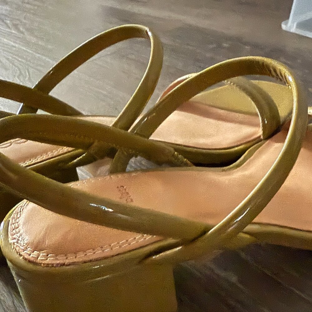 Bill Blass Anthropologie Meri Slingback Heels: Chartreuse Size 8 - Picture 3 of 5